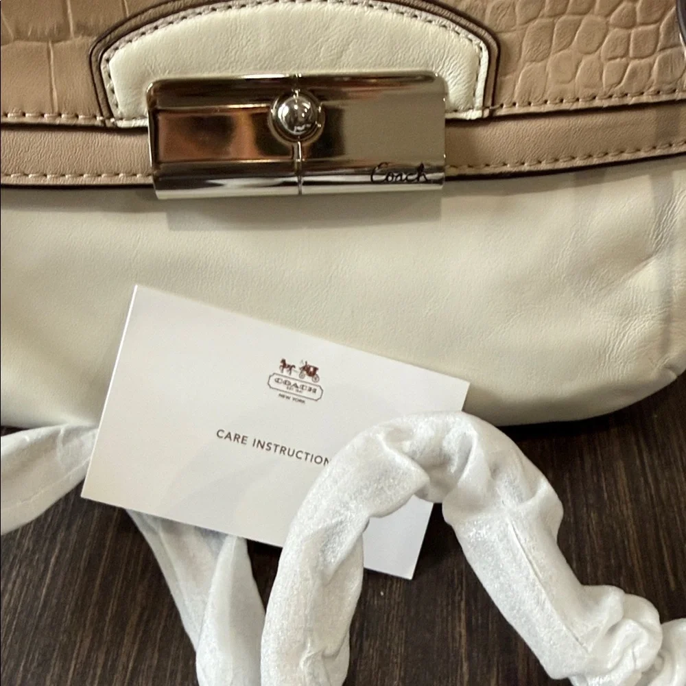 Coach Tan and Cream Croc-Embossed Shoulder Bag - Picture 5 of 13